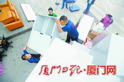 廈門家政服務需求激增，保潔、空調清洗與長途搬家業務繁忙
